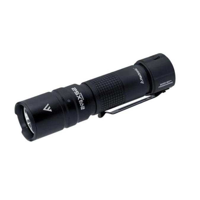 Latarka ręczna MacTronic Black Eye X52 THH0080 - obrazek 1