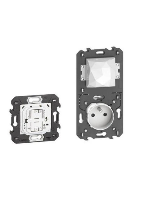 LiVing Now with Netatmo brama z gniazdem biała KW4502C