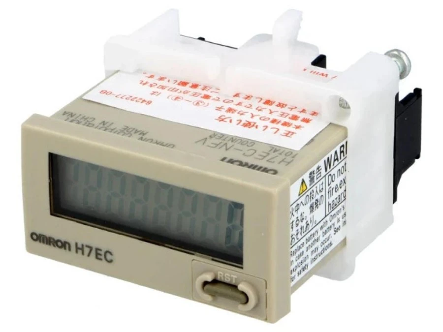 Licznik elektroniczny z wyświetlaczem LCD, wejściem napięciowym, montowany na panel H7EC‑NFV - obrazek 1