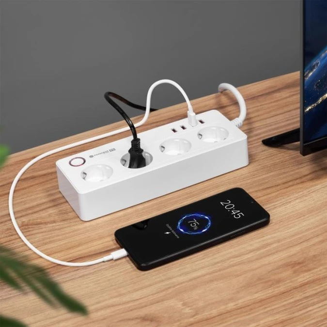Listwa sieciowa KrugeriMatz 4 gniazda typu niemieckiego i 4xUSB 2100 mA Connect P6 Tuya - obrazek 3