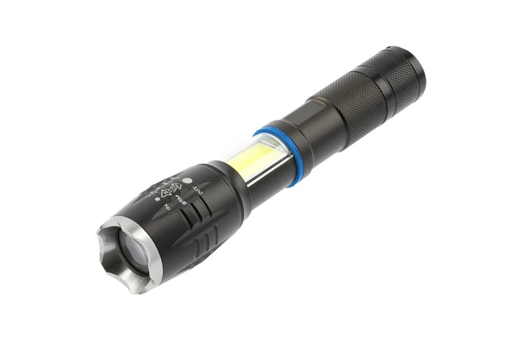 Latarka LED 8W 800lm 6400K zasięg do 500m IP44 3xAAA(bez baterii) czarna LT‑LB8WT6‑60 - obrazek 1