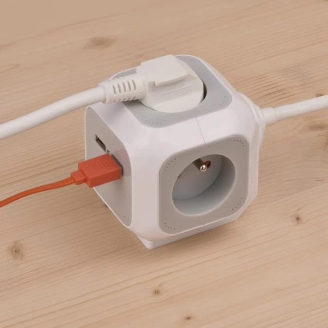 Listwa zasilająca z USB 4 gniazda, 1,4m H05VV‑F3G1,5 *FR/BE* ALEA‑Power 1150101 - obrazek 2