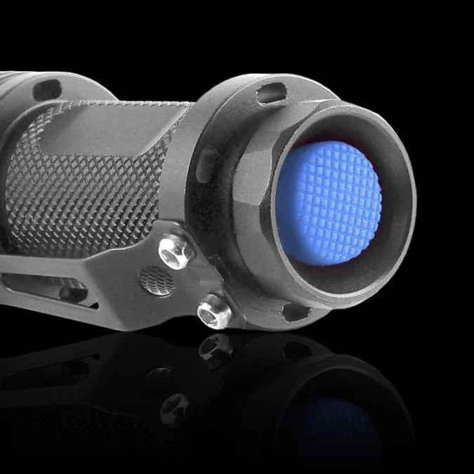 Latarka ręczna diodowa (LED) everActive FL‑180 Bullet z diodą CREE XP‑E2 - obrazek 2