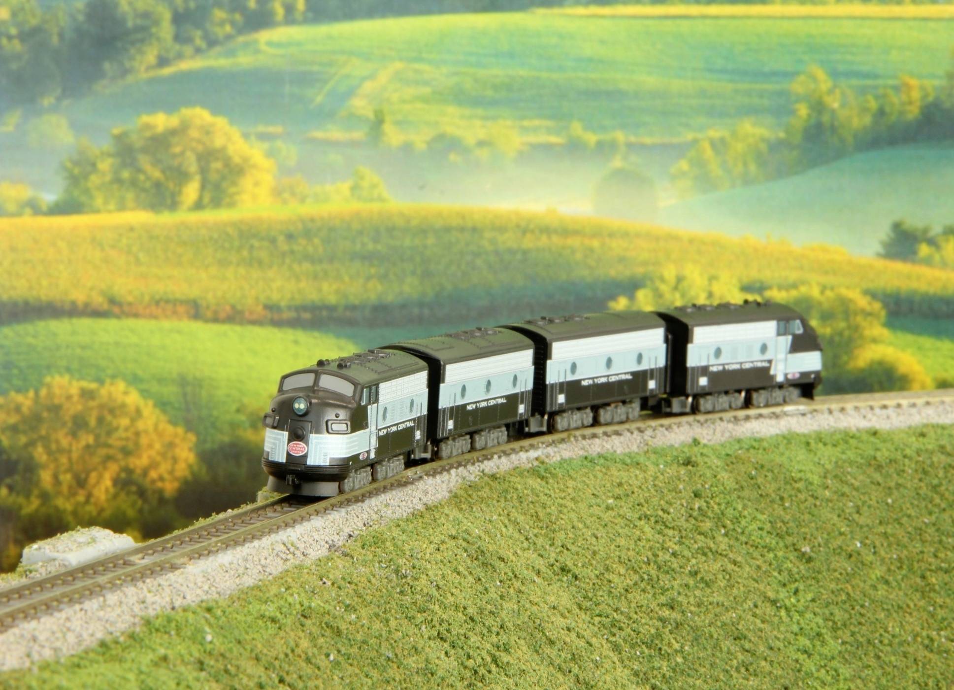 Rokuhan 7297643 Zestaw samochodowy Z Shorty EMD F7 New York Central 2 - obrazek 1