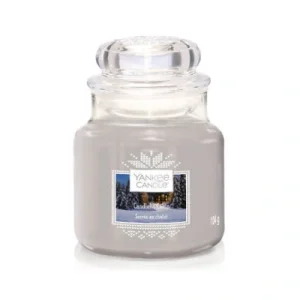 Świeca zapachowa Yankee Candle CANDLELIT CABIN, mały słoik, 104g Świeca zapachowa Yankee Candle CANDLELIT CABIN, mały słoik, 104g