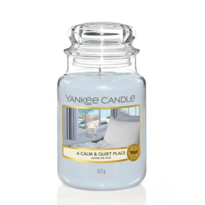 Yankee Candle świeca zapachowa w słoiku (duża), A Calm & Quiet Place, czas palenia do 150 godzin Yankee Candle świeca zapachowa w słoiku (duża), A Calm & Quiet Place, czas palenia do 150 godzin